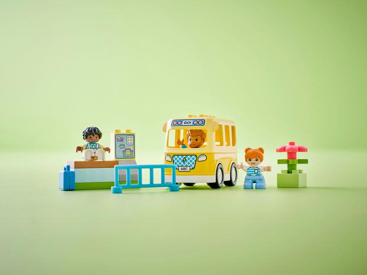 Actual product image LEGO The bus ride (10988)