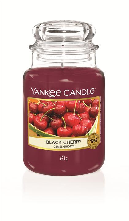 Actual product image Yankee Candle Black Cherry (623 g)