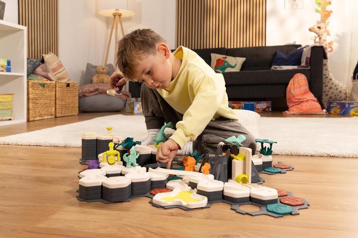 Actual product image Ravensburger GraviTrax Dino Starter Set