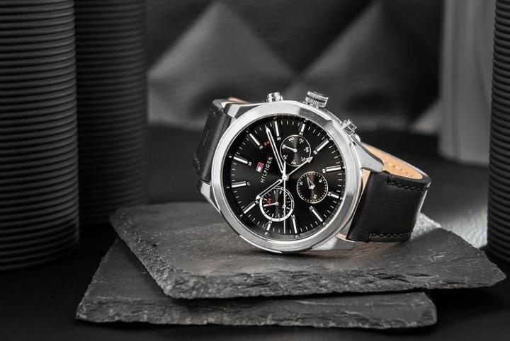 Produktbild Tommy Hilfiger Ashton Herrenuhr 1791740 + BOX (Chronograph, 44 mm)