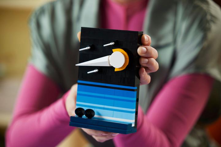 Actual product image LEGO Ideas - Stories from the Space Age (21340, LEGO Ideas, LEGO Rare Sets)