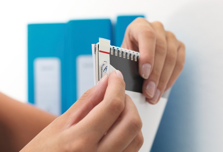 Actual product image tesa Powerstrips