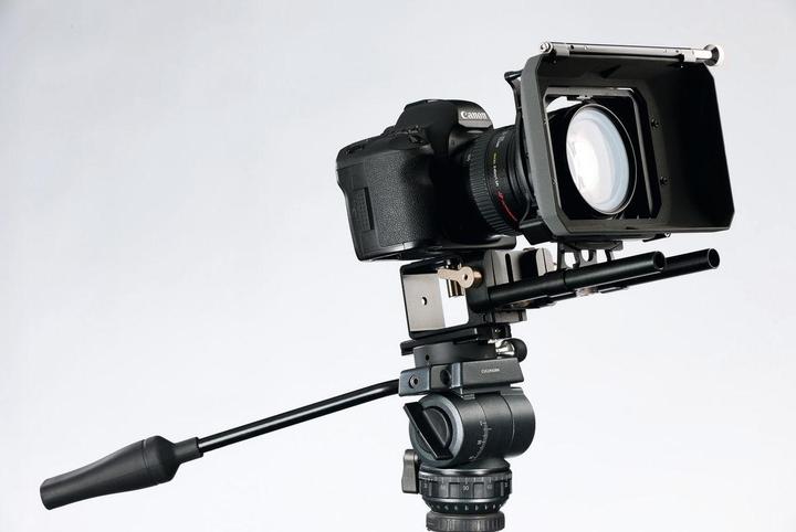 Produktbild Cullmann Titan TW96 mit 2-Wege-Kopf (2-Wege-Neiger)