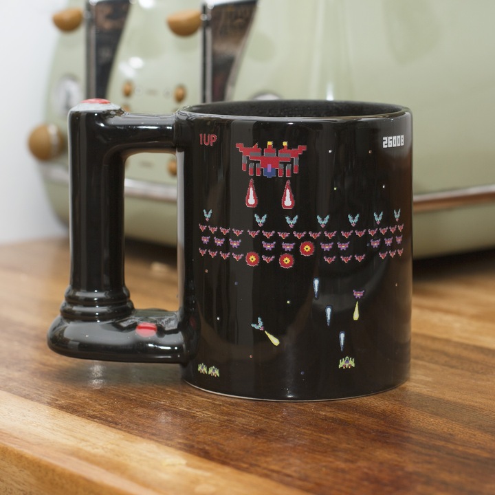 Actual product image Mugs Retro Arcade Mug" - 600ml (600 ml, 1 x)