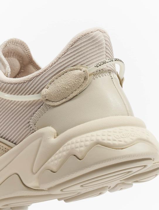 Produktbild adidas Ozweego (46)