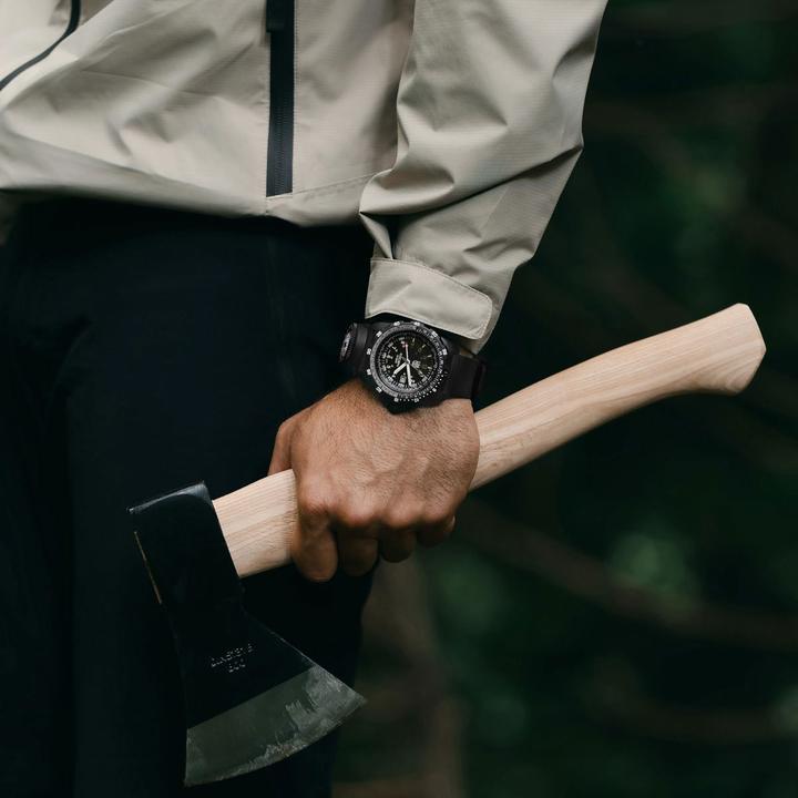 Actual product image Luminox RECON NAV SPC 8830 SERIES (Analogue wristwatch, Swiss made, 46 mm)