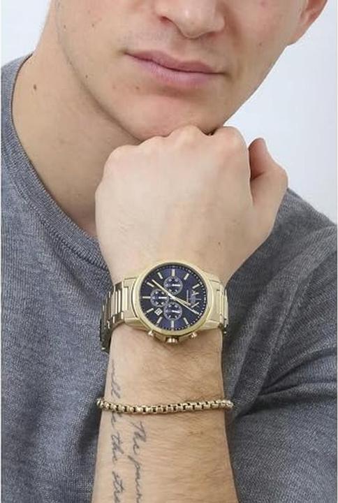 Actual product image Armani Exchange Banks (Chronograph, Analogue wristwatch, 44 mm)