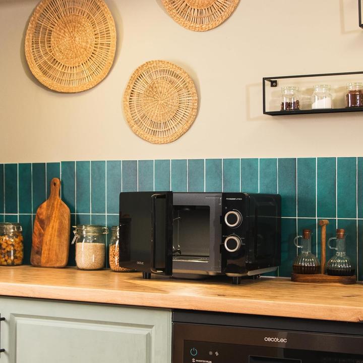 Produktbild Cecotec Flachbett-Mikrowelle mit Keramik-Innenraum, Auftaumodus, 3D-Wellen-Technologie und Timer (20 l)