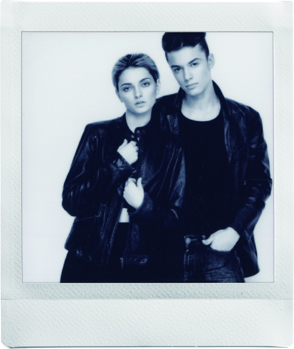 Actual product image Fujifilm Instax Square Monochrome (Instax Square)