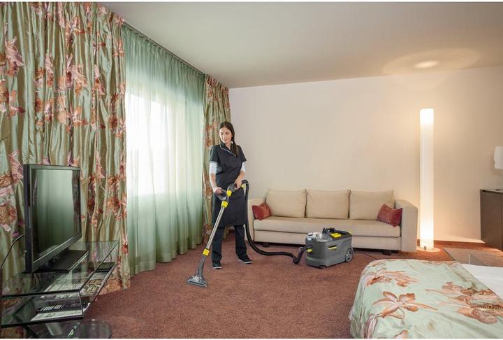 Immagine prodotto Kärcher Professional CarpetPro PROFESSIONAL RM 764 Teppichreiniger Kanister (10l)