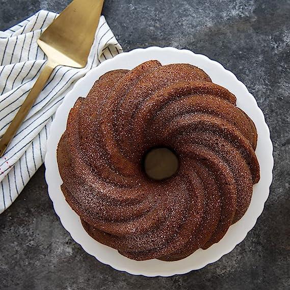 Produktbild Nordic Ware Backform Swirl Bundt (24 cm)