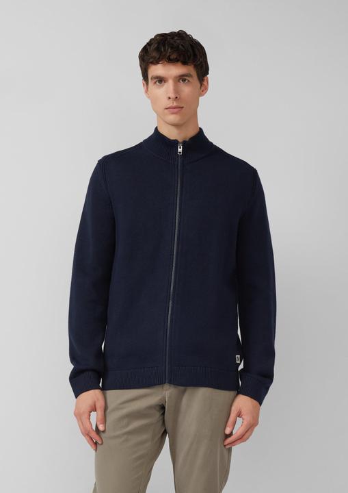 Produktbild s.Oliver Strickjacke Baumwoll-Strickjacke mit Stehkragen und Logo-Patch (M)