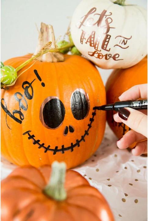 Produktbild Sakura Lackmarker Pen-Touch 2.0 mm, M, Schwarz (1x)