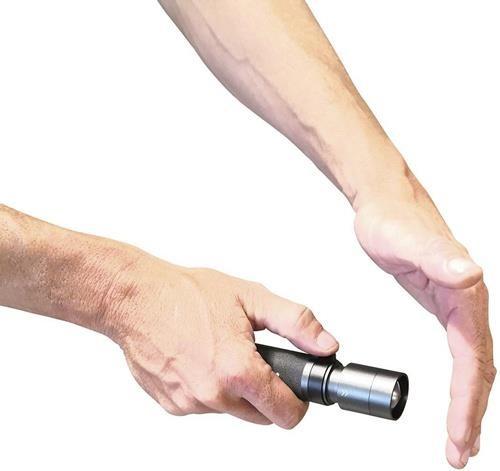 Actual product image Scangrip LED torch FLASH 300 300 lm 3 x AAA batteries 100 m (21 cm, 300 lm)