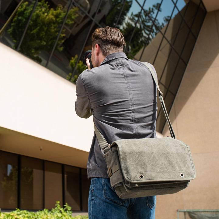 Actual product image Think! Tank Retrospective 7 v2.0 - black (Camera shoulder bag)