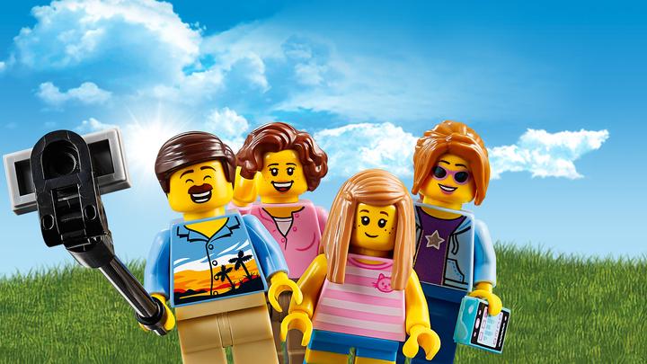 Image du produit LEGO Ensemble de figurines - Les aventures en plein air (60202, LEGO City)