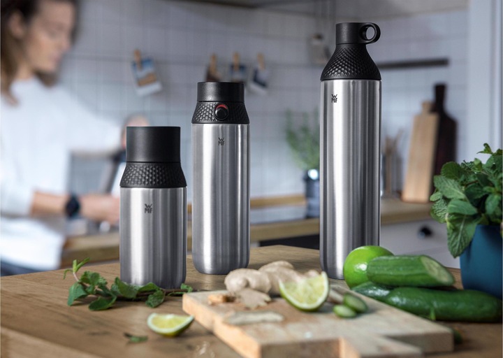 Actual product image WMF Drinking bottle Cromargan 0.75 l, blacksilver (0.75 l)