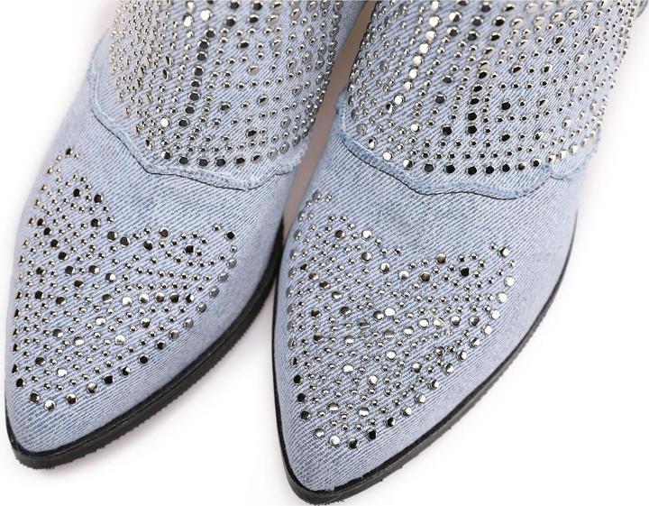 Produktbild Inuovo Diese hochwertige Stiefelette von überzeugt mit zahlreichen modischen Details. Der zusätzlich (37)