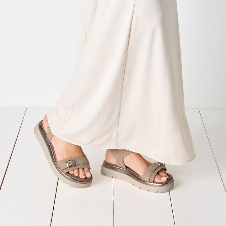 Actual product image Tamaris Sandal (41)