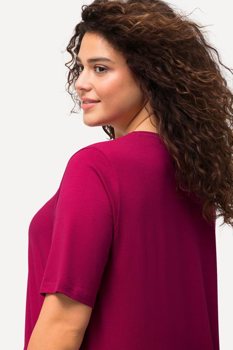 Actual product image Ulla Popken Essential Round Neck Stretch Tee (42, 44)