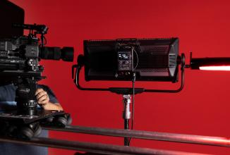 Actual product image Aputure Nova P600c (Surface luminaire)