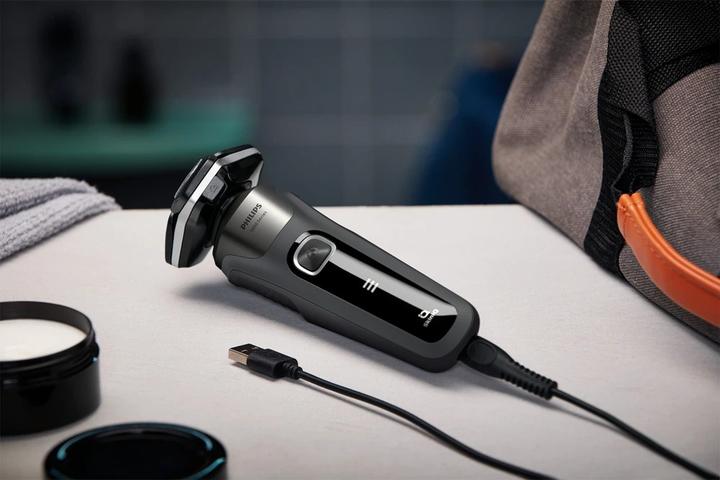 Actual product image Philips Shaver Series 5000 (S5887/30)