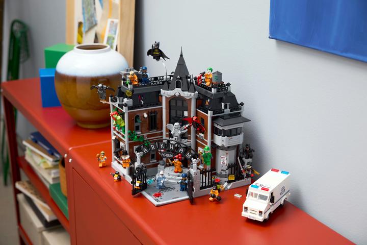 Produktbild LEGO Arkham Asylum (76300, LEGO DC)