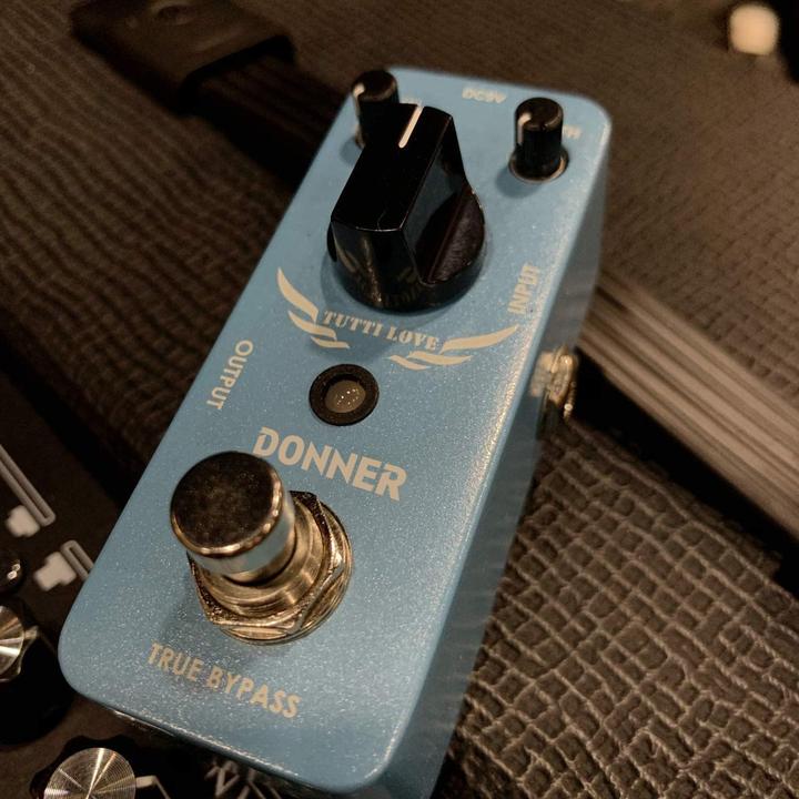 Actual product image Donner Analoges Chorus-Gitarrenpedal mit True Bypass (Bass, Electric guitar)