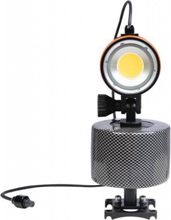 Chasing LED floodlight to M2