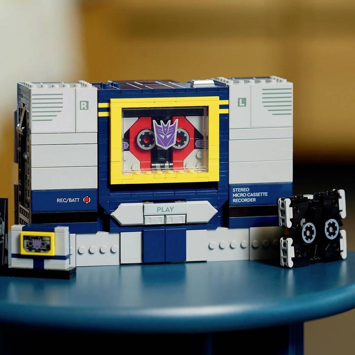 Produktbild LEGO Icons Transformers: Soundwave (10358, LEGO Icons)