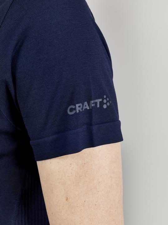Actual product image Craft Adv Seamless Polo Shirt W (L)