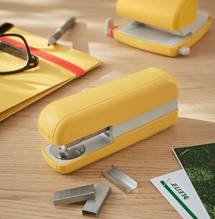 Produktbild Leitz Heftgerät Cosy 30 Seiten, Gelb (30 Blätter)
