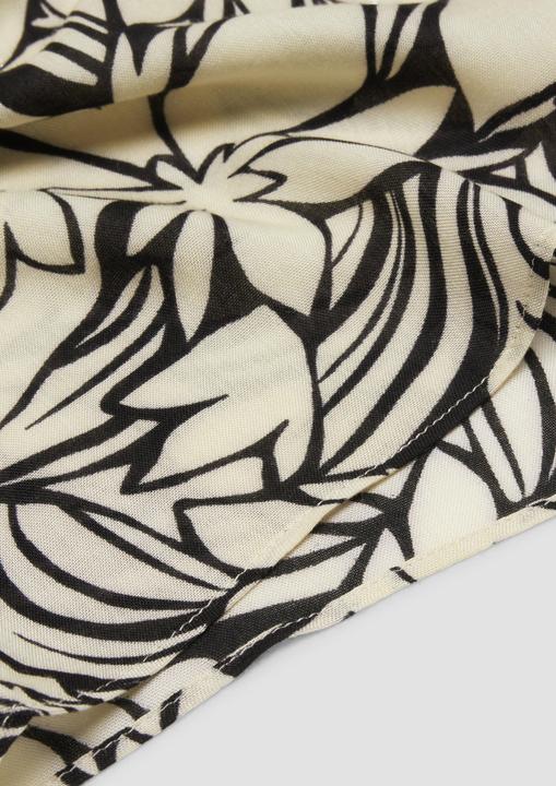 Immagine prodotto s.Oliver Snood Floraler Loop-Schal aus Viskose mit Artwork-Details