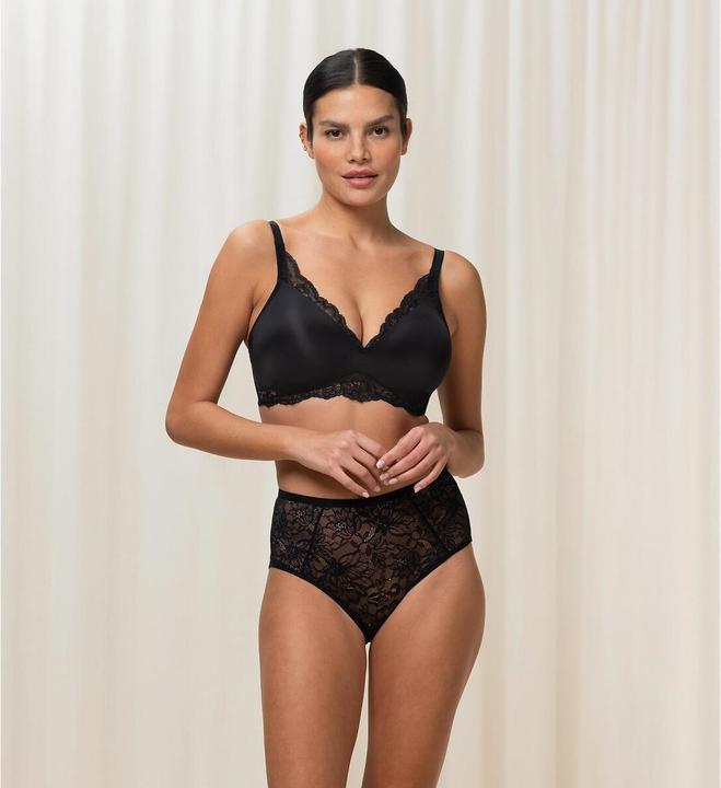 Actual product image Triumph Amourette Charm P (Single pack, 70 B)