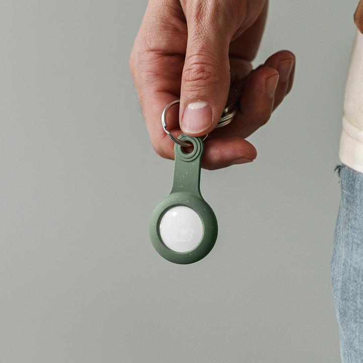 Actual product image Woodcessories AirTag Bio Case