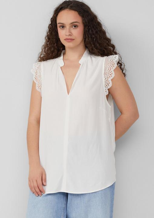 Actual product image S.Oliver Bluse Blusentop mit Spitzendetail (50)