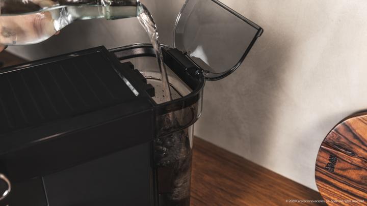 Actual product image Cecotec Cafelizzia 790