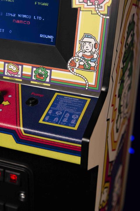 Produktbild Numskull Quarter Scale Arcade Cabinet - Dig Dug