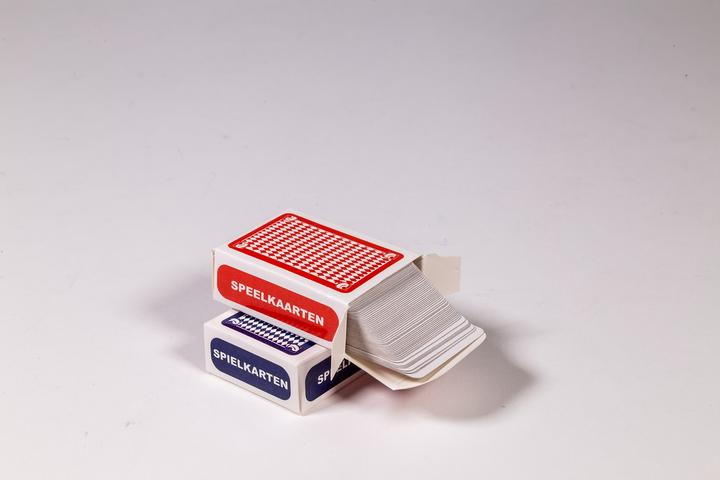 Actual product image Clown games Clown Mini Games Playing Cards Set 2 (German, French, Italian, English, Dutch, Spanish)