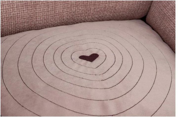 Immagine prodotto Trixie Cuccia per cani Viviana, 60 cm x 50 cm, rosa scuro (Cane)