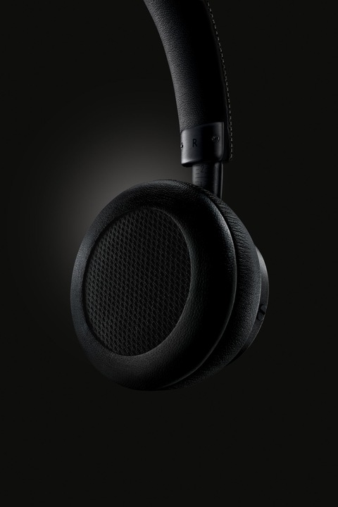Produktbild Philips Fidelio M2BT (10 h, Akkubetrieb)