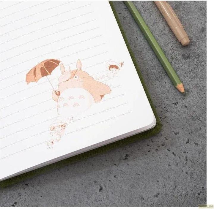 Image du produit Mon voisin Totoro - Carnet Feutrine Totoro (À rayures, Couverture rigide)