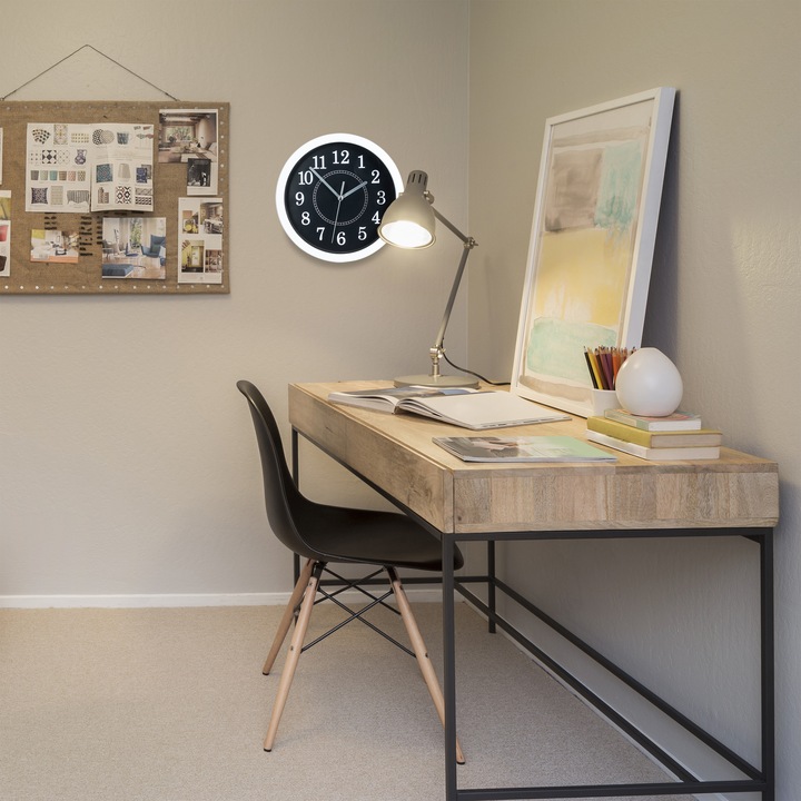 Actual product image Relaxdays Round Wall Clock - 20 cm (20 cm)