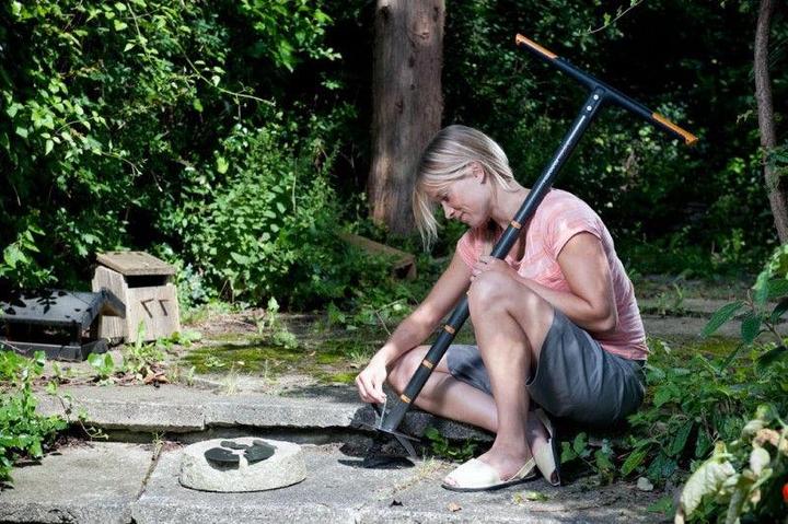 Actual product image Fiskars QuikDrill S hand drill