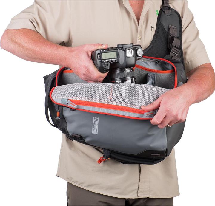 Actual product image Think! Tank PhotoCross 10 - orange ember (Camera backpack, 7.50 l)