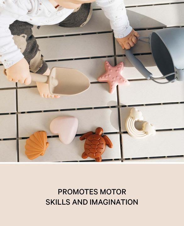 Image du produit Esmée Set de jouets de sable avec bouilloire, pelle et moules