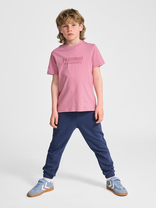 Produktbild hummel hmlJR BASE T-SHIRT S/S (34, 36, 38, 40)