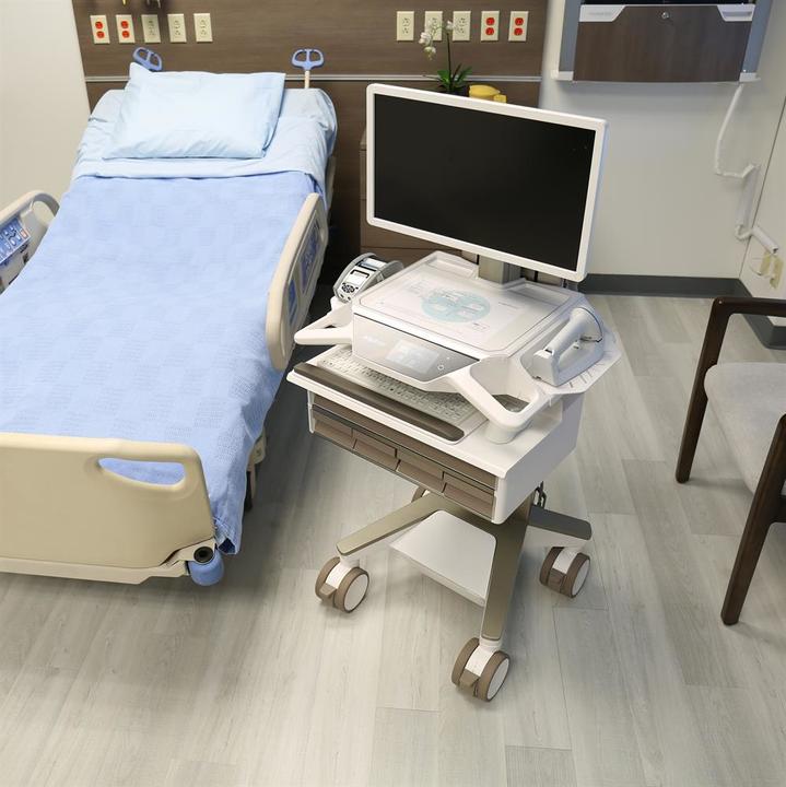 Produktbild Ergotron Carefit Pro Electric Lift Cart