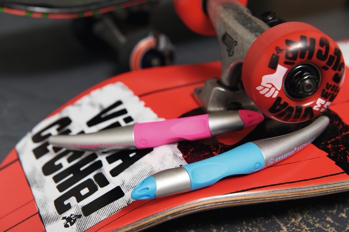 Produktbild STABILO EASYoriginal metallic Tintenroller für Linkshänder (Neon, Metallic, 1 x)
