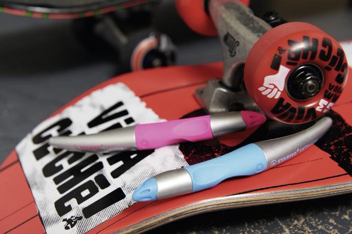 Produktbild STABILO EASYoriginal metallic Tintenroller für Rechtshänder (Metallic, Neon)